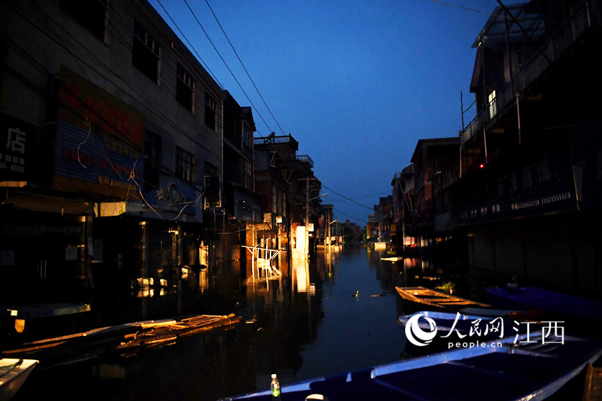 һvĦ܇^ݶϪ܇ℝƺֵĺڰˮ͵ľʬFǰW r/z