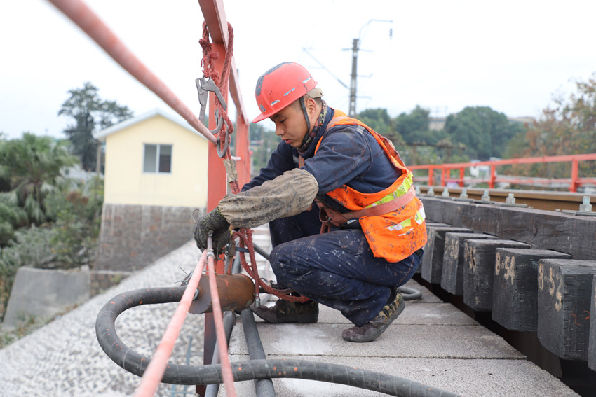 ֹF··ԵFMмӹIɱ z