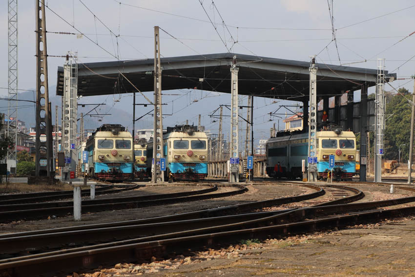 ݙCնƬ^ȫC܇zI z