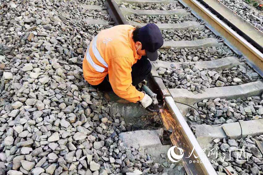 ܉еλFrն܉^ĥP  z