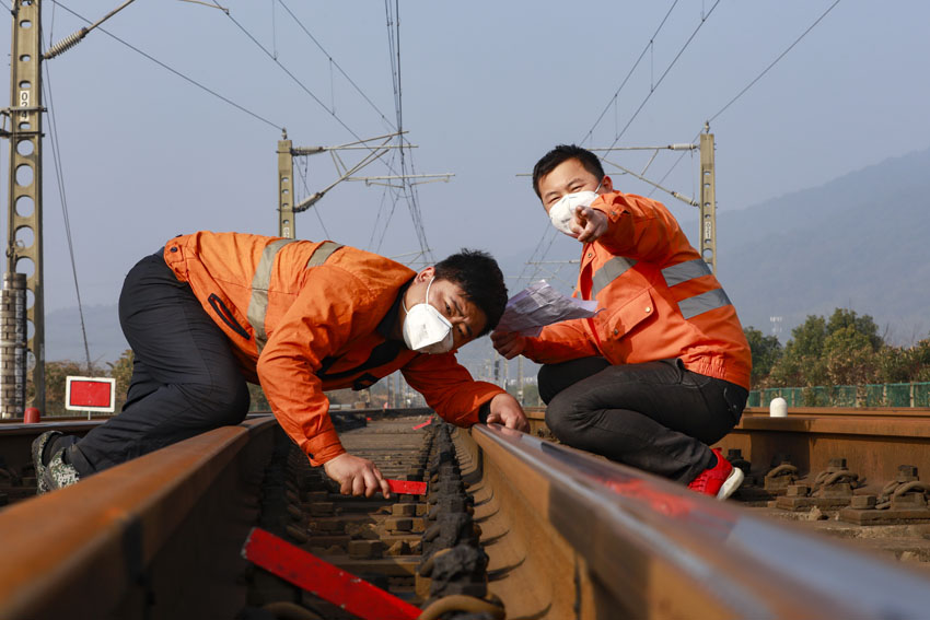 ѲҕҪMдĥI^ε z