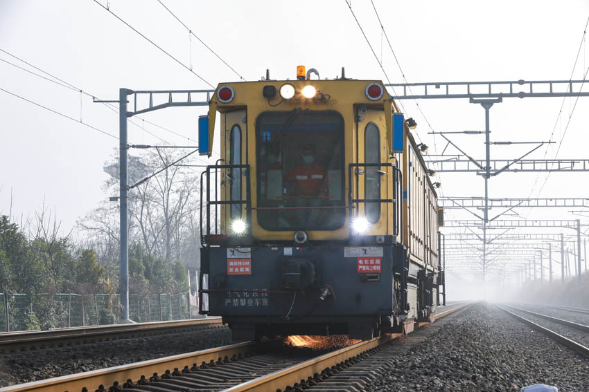 ĥ܇F·MеĥIε z