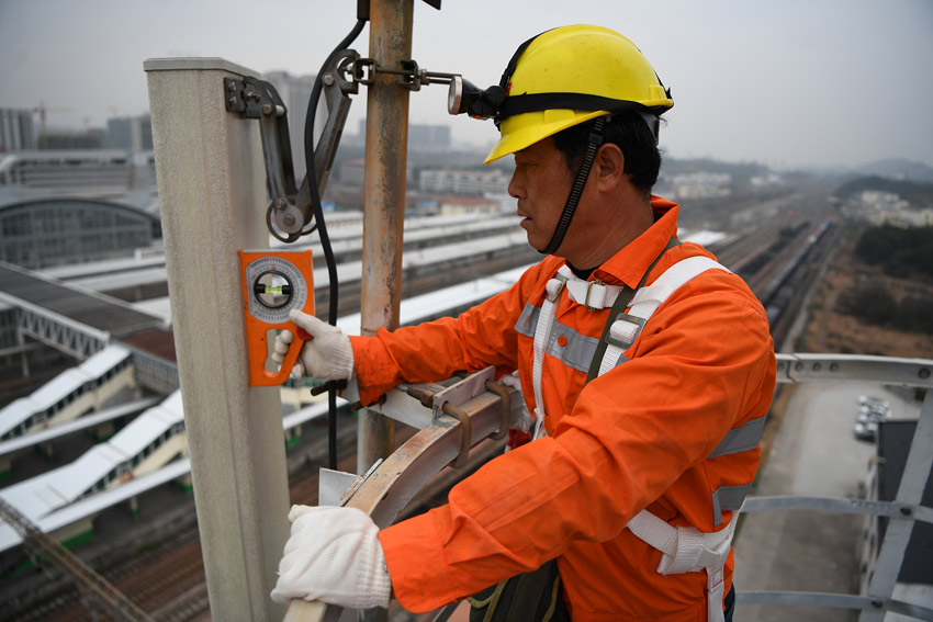 ˆTʹýǶȃxF·ͨ쾀ǶMМyԇ z