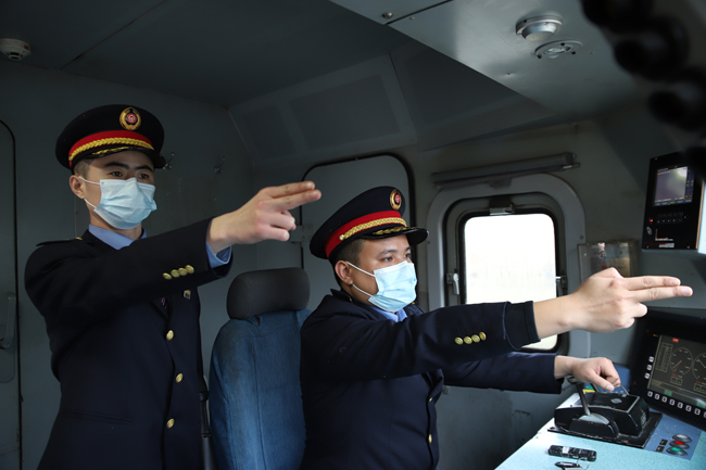 ЇF·ϲּF޹˾̶CնK475C܇^C๲ͬ_J̖@ʾд_J􆾑ͿS z