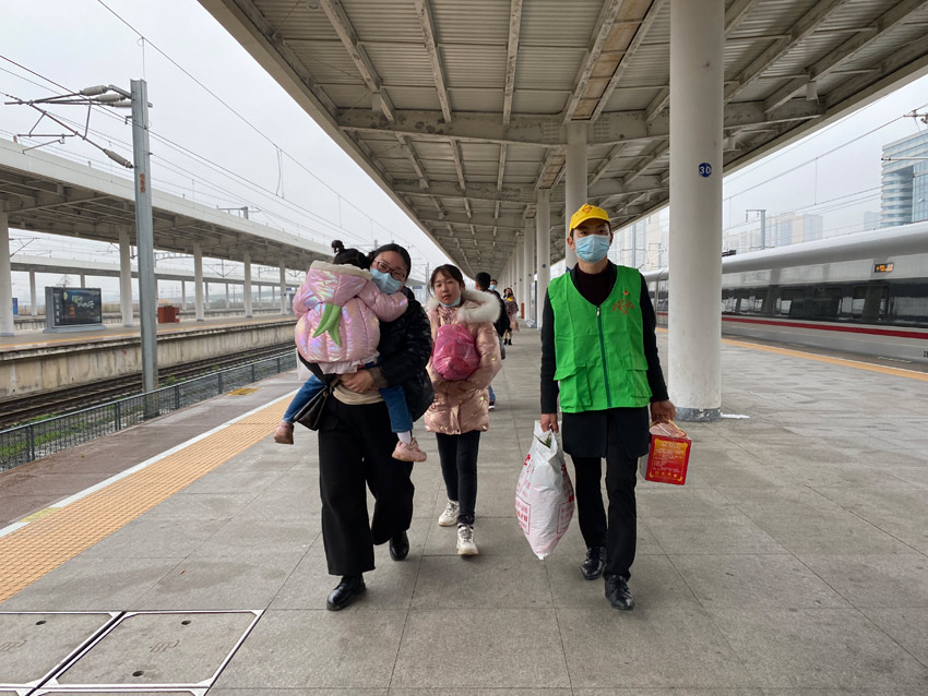 ־ԸߎСÿoͳվ_ٻ z