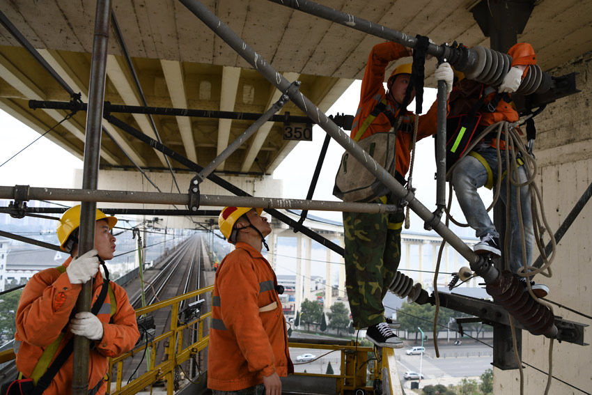 2021222ЇF·ϲּF޹˾ϲ늶εھF·ŽL^ΙzޱB|WO z