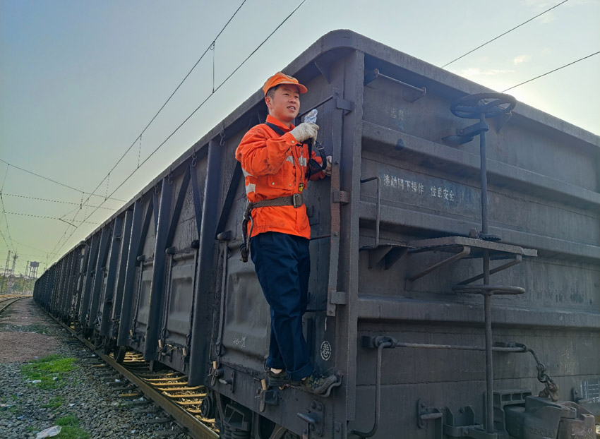 MIrBYTվ܇ßo{܇@Oc˾C{܇Lϵ@ʾx̖Rɷ z