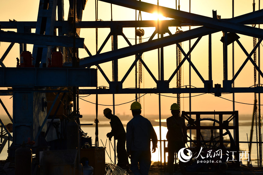 ʩˆTڲSFϪشʩW rz