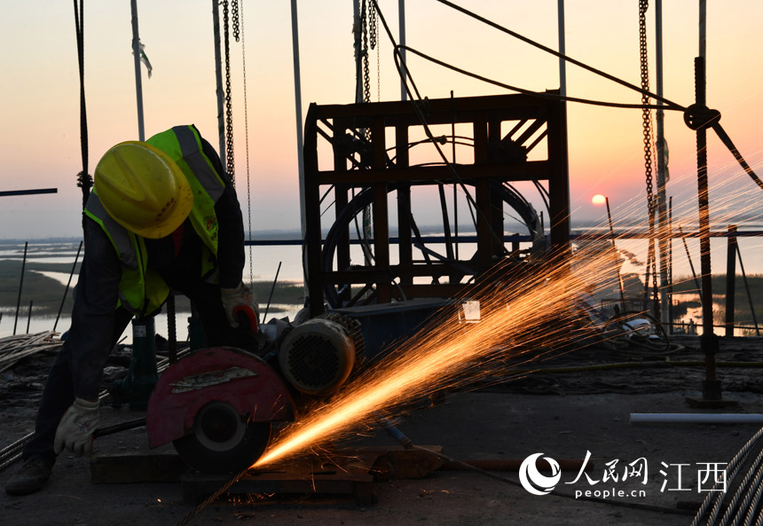 ʩˆTڲSFϪشʩW rz