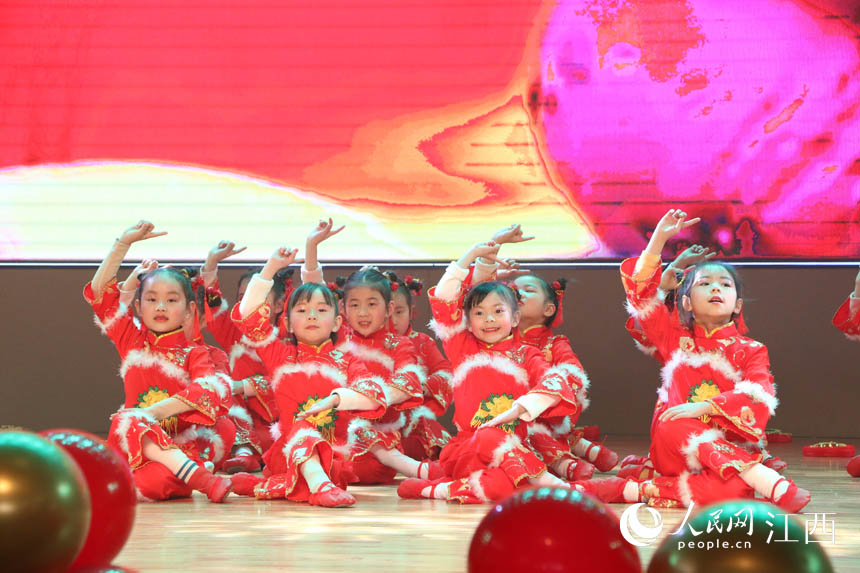 ĎͬcףԪѹ Wꖽƽz