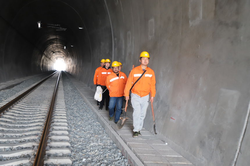 yz鹤ǰҪIĵcz