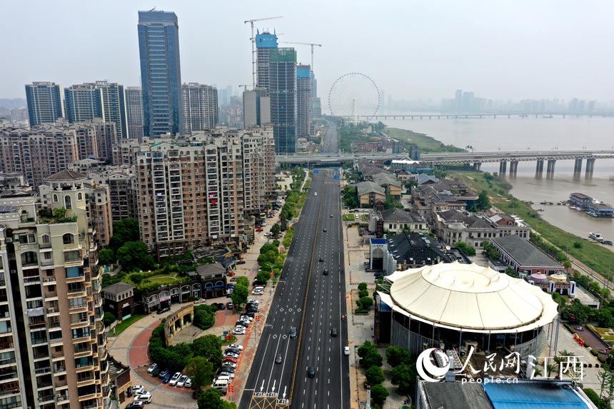 R^깤ͨ܇Mϴƽ W rz