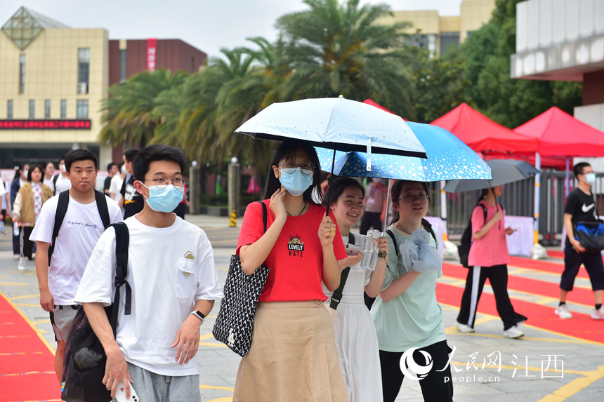 2022꽭߿յĿԇʽY߳ W rz