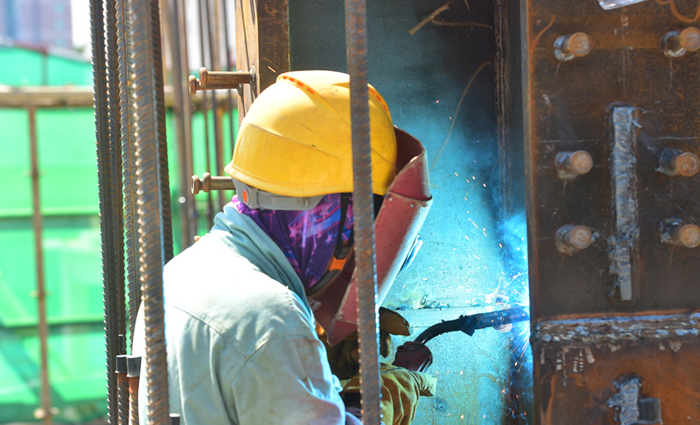 “鏡看”戶外勞動者”