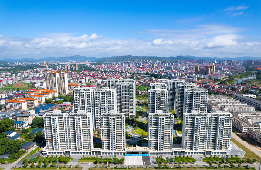 航拍建成交付使用的江西省瑞金市城南安置小區。楊鑫攝