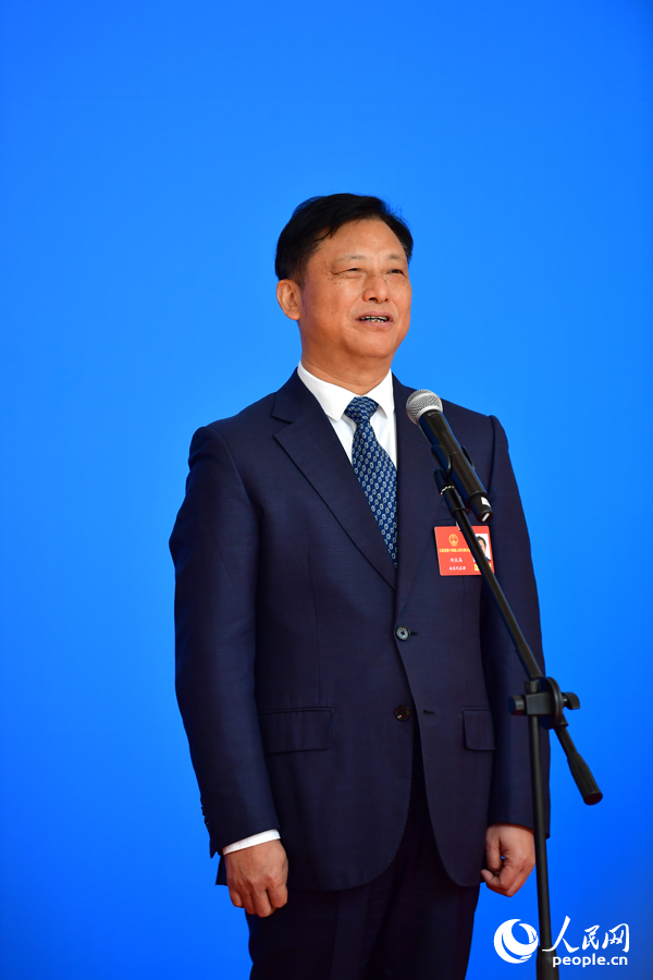 江西省人大代表，江鈴汽車集團有限公司黨委書記、董事長邱天高。 人民網記者 時雨攝