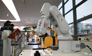 再結碩果 1軟洽會主題大會在成都舉行四川省經濟和信息化廳有關負責人表示，四川省委省政府高度重視軟件產業的發展，四川省經濟和信息化廳有關負責人表示，四川省委省政府高度重視軟件產業的發展，四川省經，四川 ...