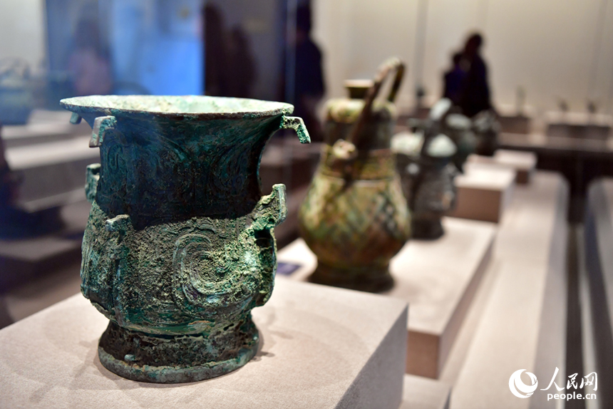 銅嶺銅礦遺址博物館內展出的與銅相關的展品。人民網記者 時雨攝