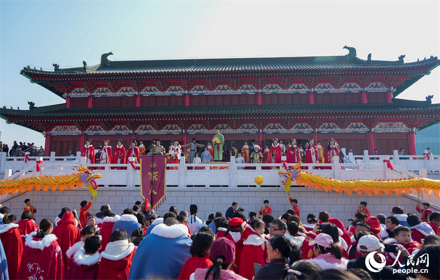 “滕閣誦序迎新，南昌邀您看‘?！敝黝}活動現場。人民網 龍楚良攝