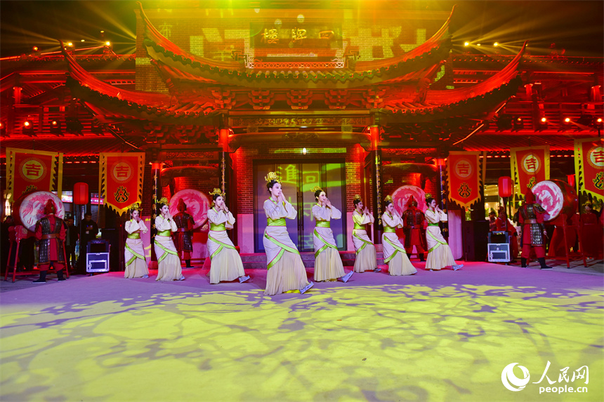 上下老街開街運營活動現場。人民網 朱海鵬攝