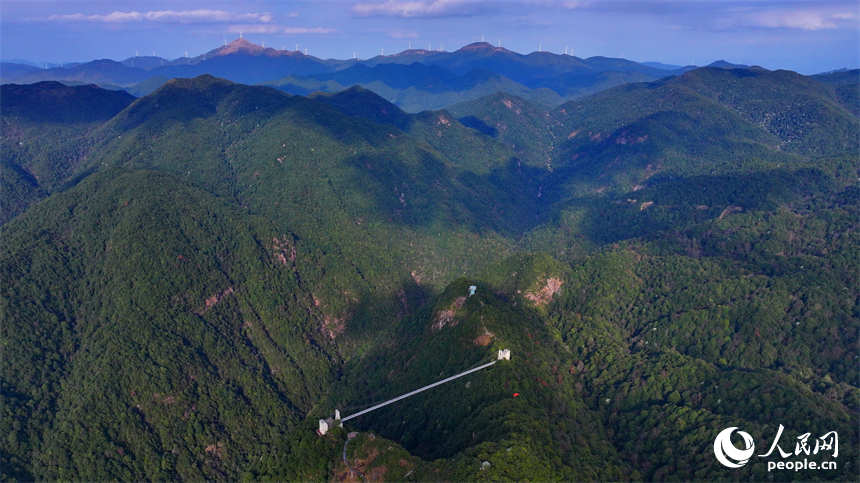贛州市安遠縣三百山景區風光宜人。人民網 朱海鵬攝
