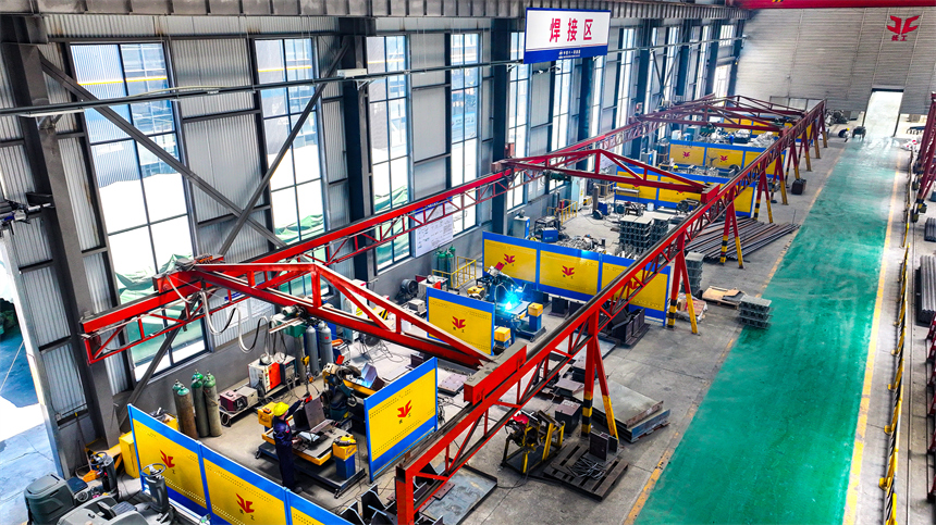 自動焊接生產線。郭昊攝