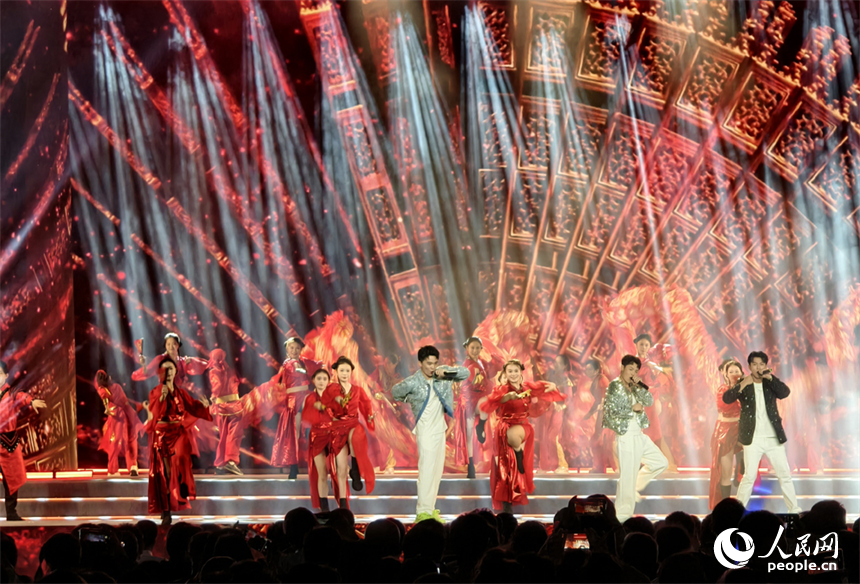 精彩的演出演繹“美美靖安 美好生活”。人民網記者 時雨攝