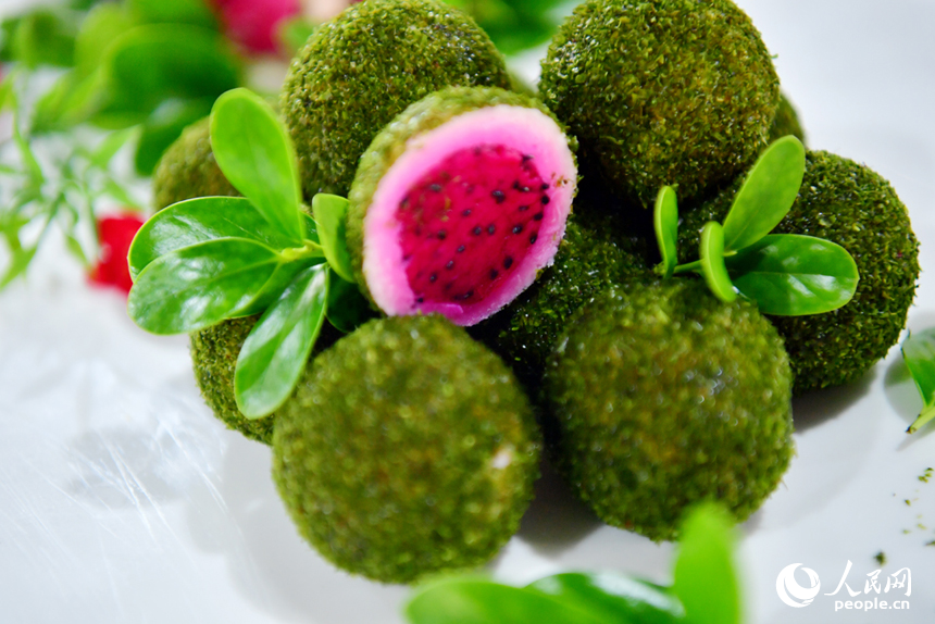 山藥海苔球。人民網記者 時雨攝